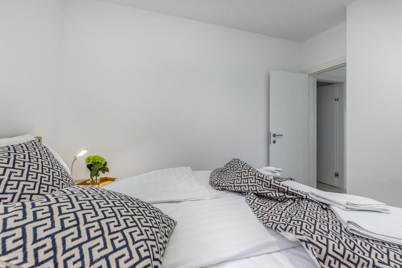 Luxury Apartments Kostrena With Pool 2 Eksteriør billede