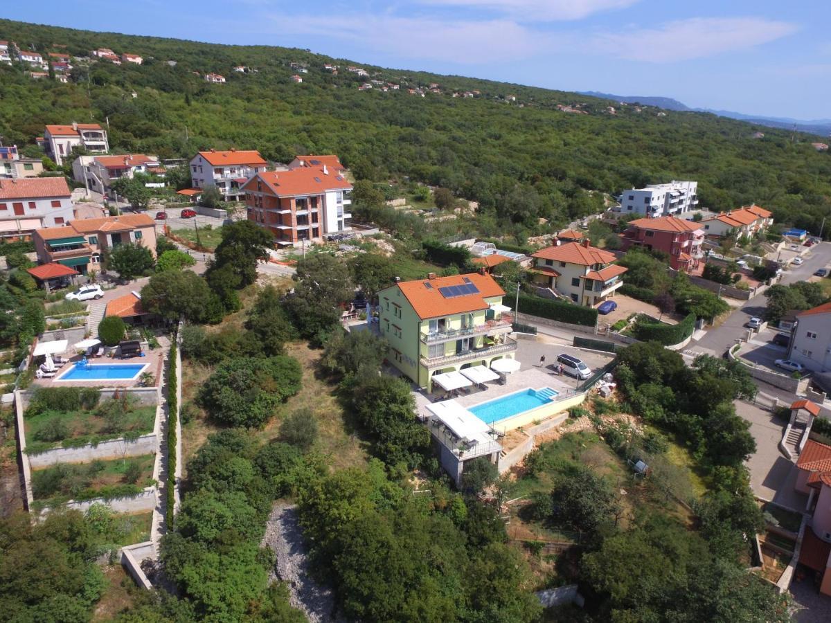Luxury Apartments Kostrena With Pool 2 Eksteriør billede