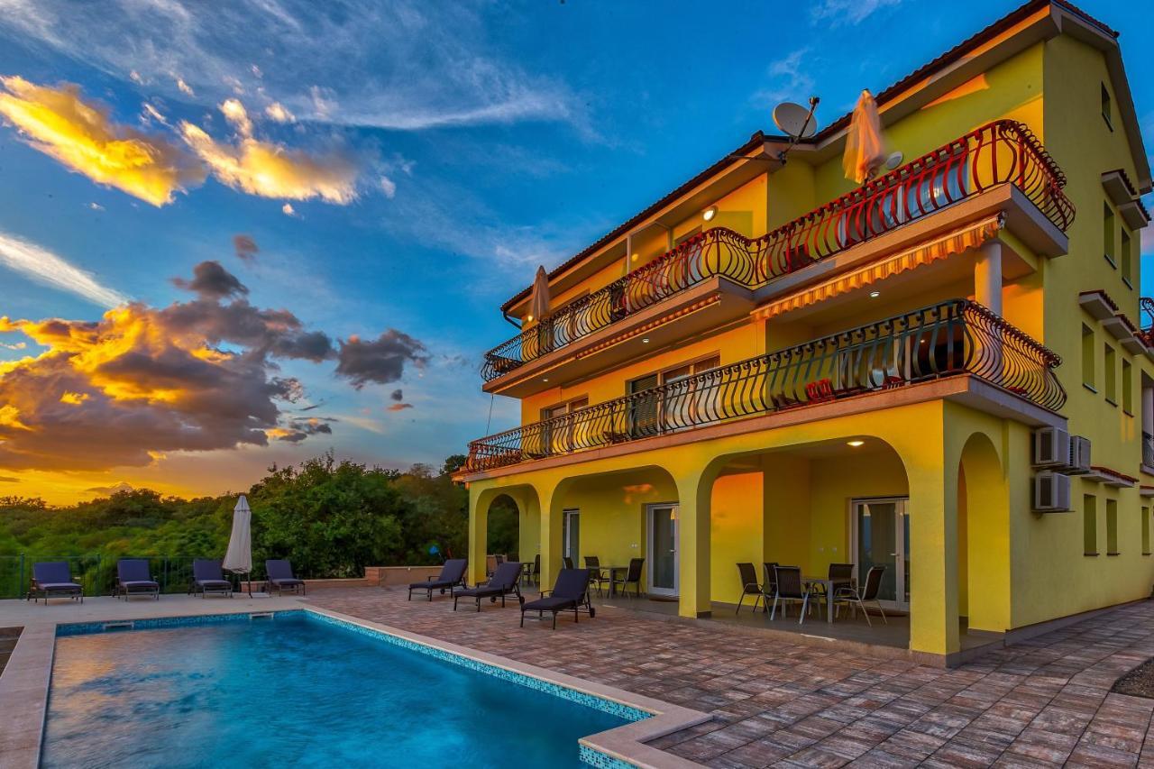 Luxury Apartments Kostrena With Pool 2 Eksteriør billede