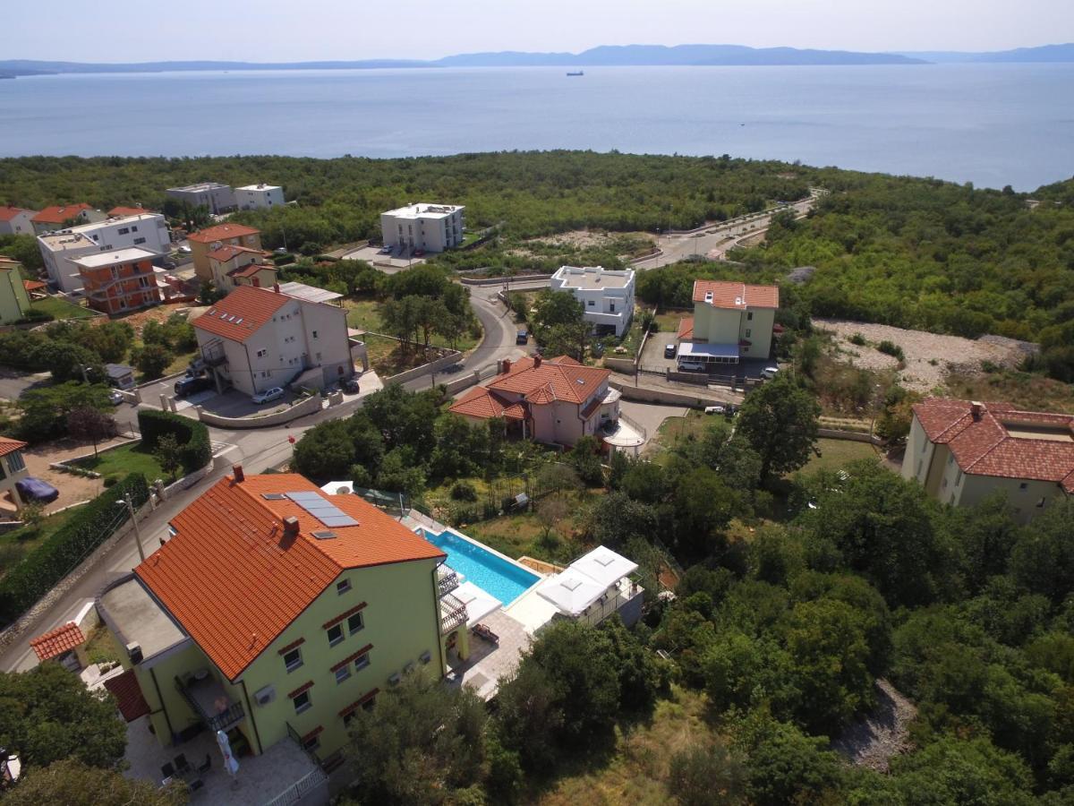 Luxury Apartments Kostrena With Pool 2 Eksteriør billede